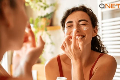 A women using Physio Radiance products
